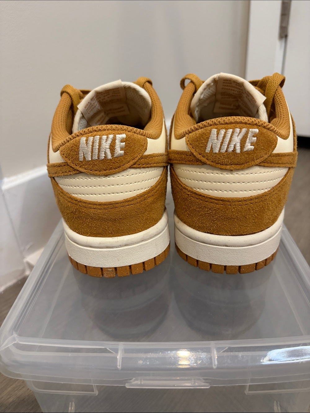Nike Dunk Low Wheat and Cream Suede - Picture 6 of 6